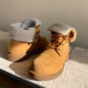 Jayne WP Teddy Fleece Fold-Down Timberlands